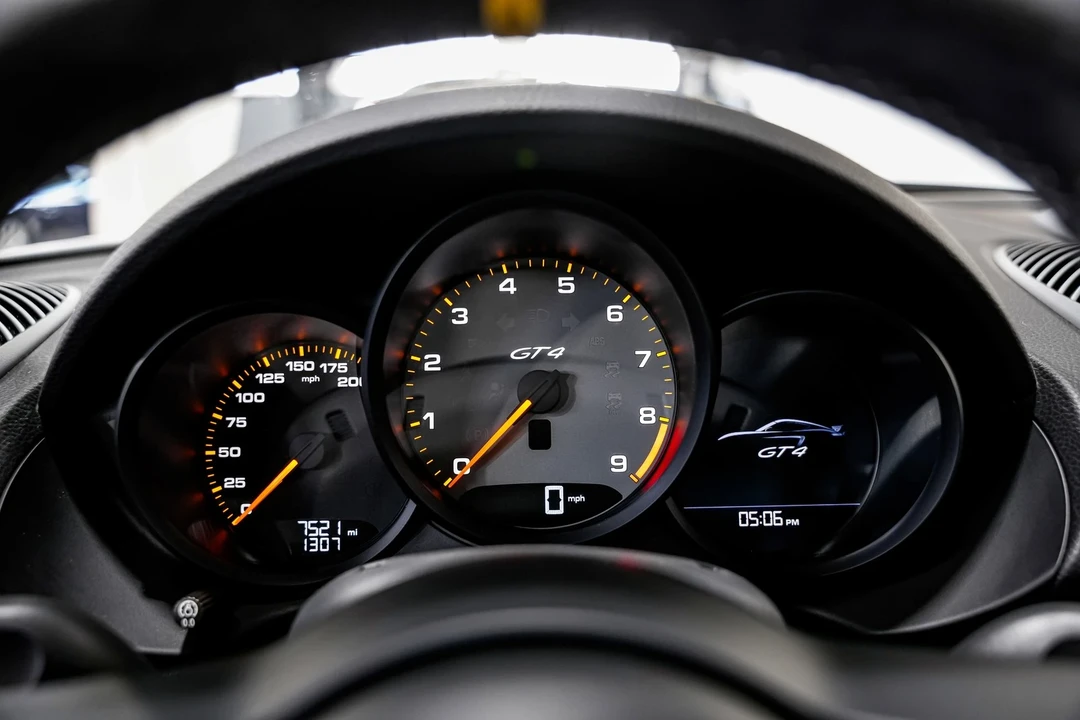 2020 Porsche 718 Cayman GT4 - Image 11 of 12