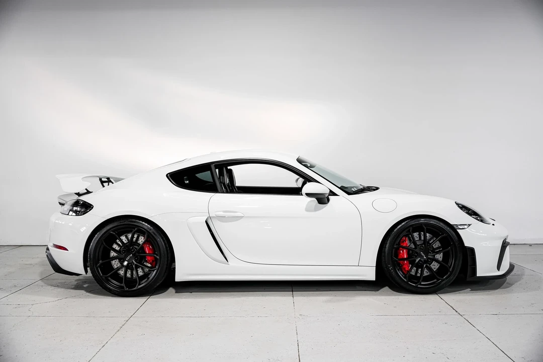 2020 Porsche 718 Cayman GT4 - Image 2 of 12