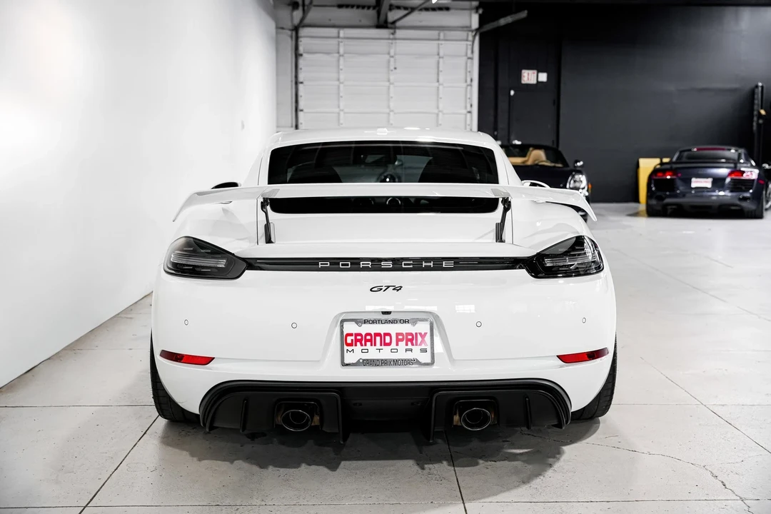 2020 Porsche 718 Cayman GT4 - Image 4 of 12