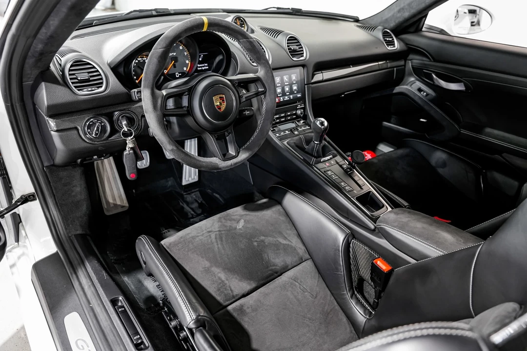 2020 Porsche 718 Cayman GT4 - Image 9 of 12