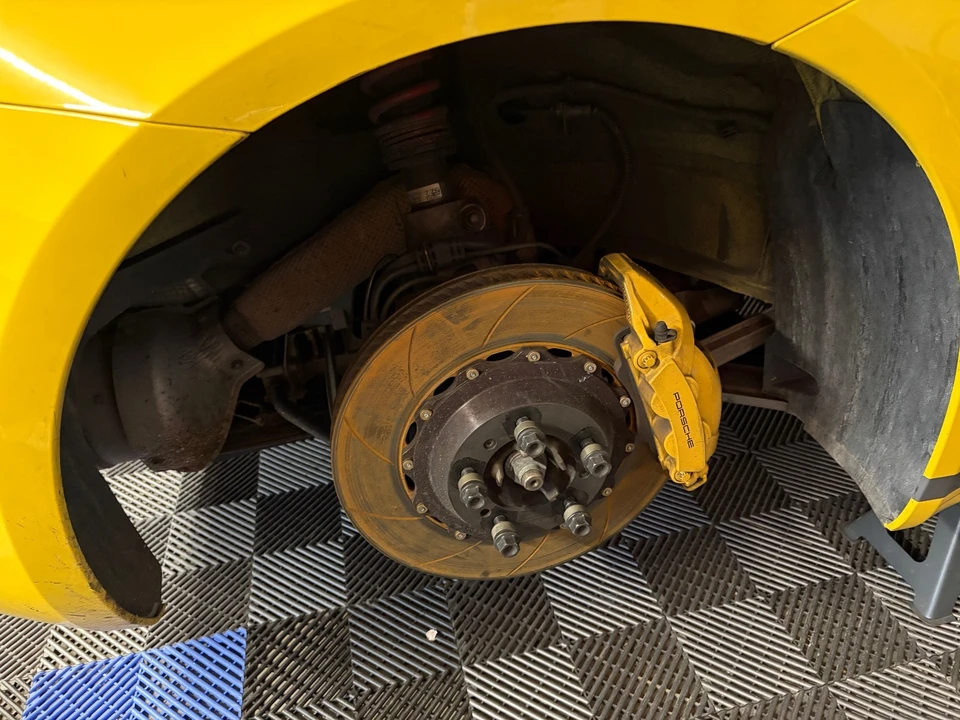 2020 Porsche 718 Cayman GT4 - Image 12 of 19