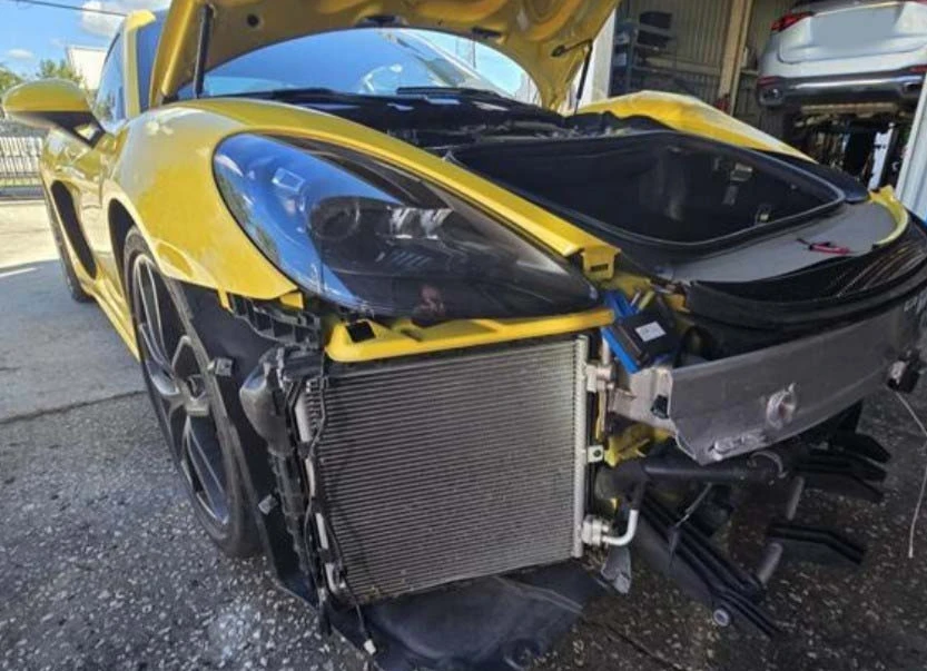 2020 Porsche 718 Cayman GT4 - Image 5 of 19