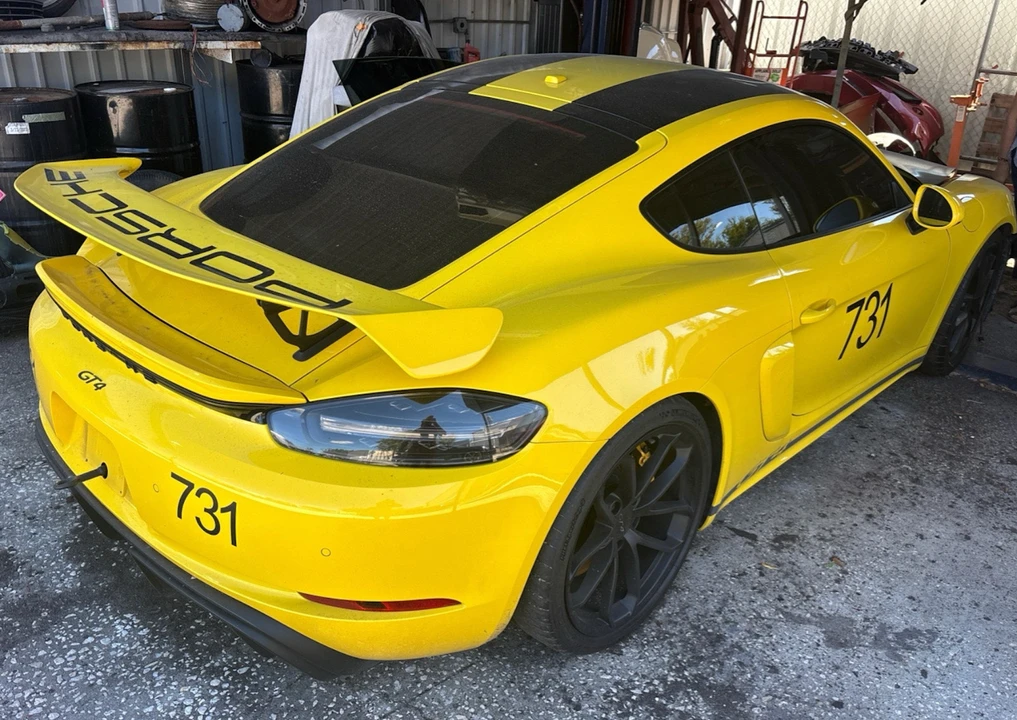 2020 Porsche 718 Cayman GT4 - Image 2 of 19