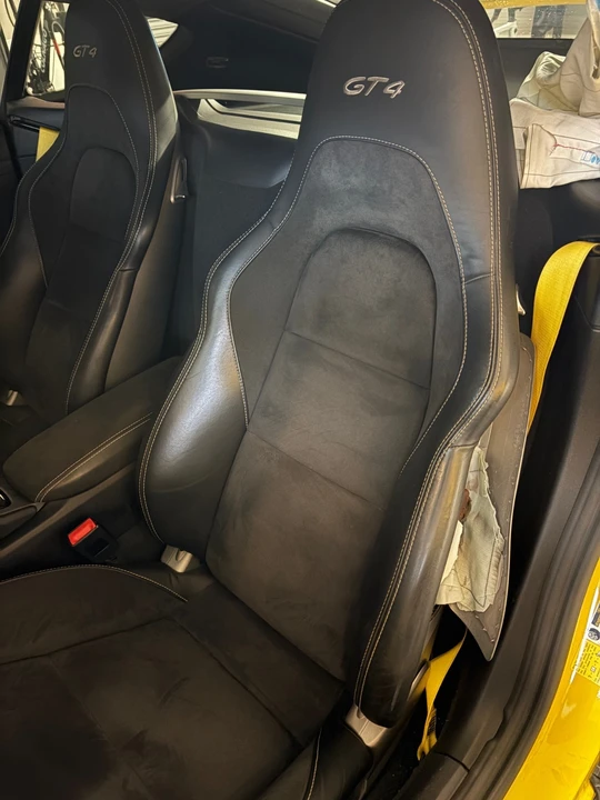 2020 Porsche 718 Cayman GT4 - Image 15 of 19