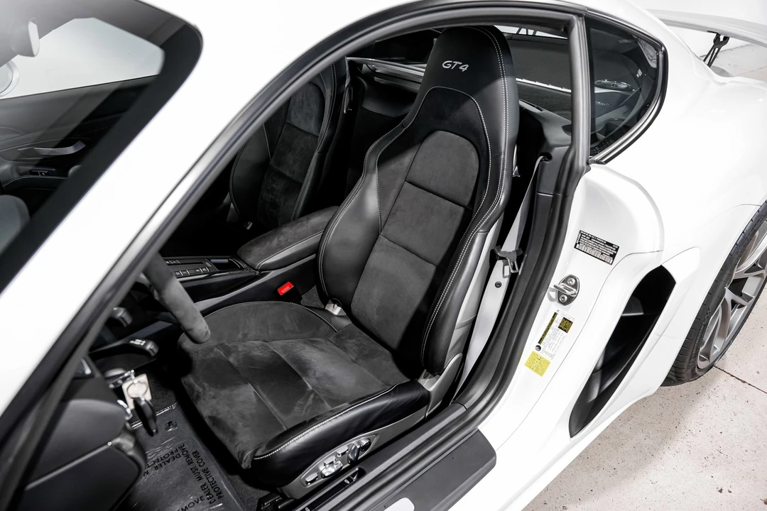 2020 Porsche 718 Cayman GT4 - Image 20 of 21