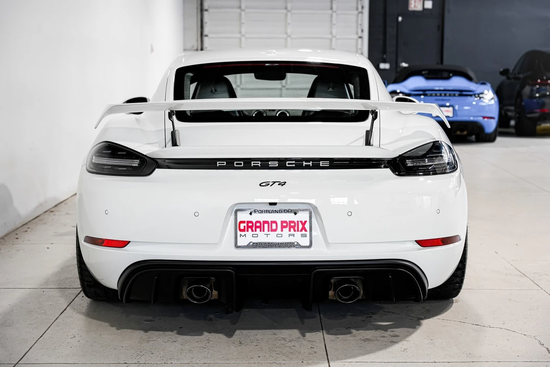 2020 Porsche 718 Cayman GT4 - Image 4 of 12
