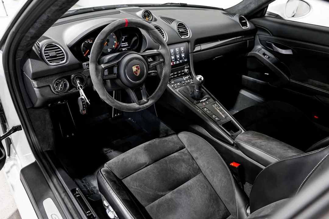 2020 Porsche 718 Cayman GT4 - Image 9 of 12