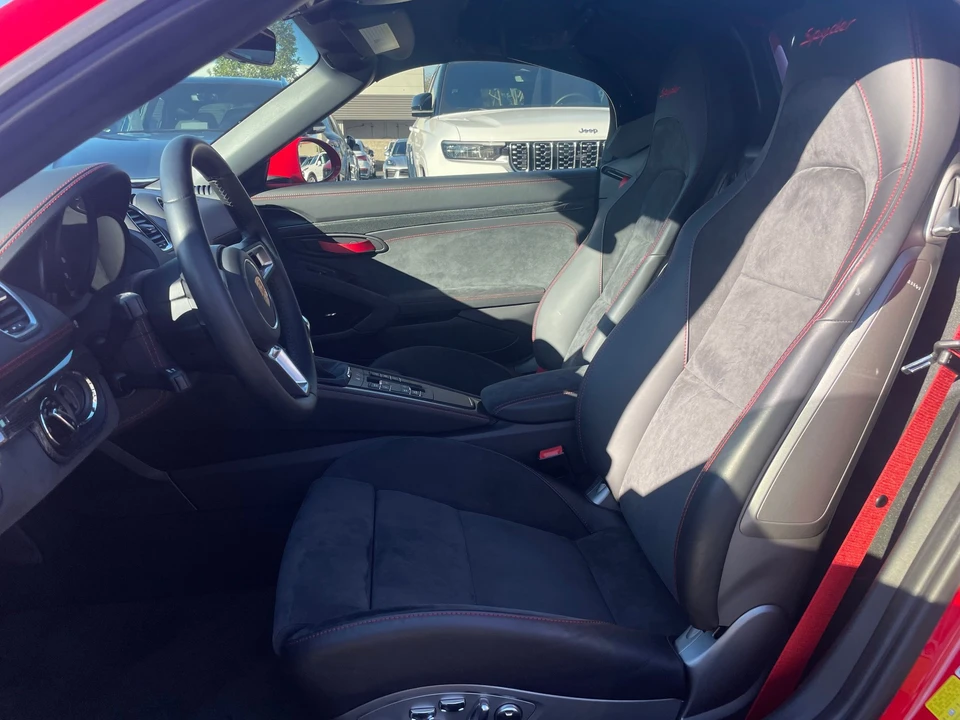 2020 Porsche 718 Boxster Spyder - Image 6 of 7