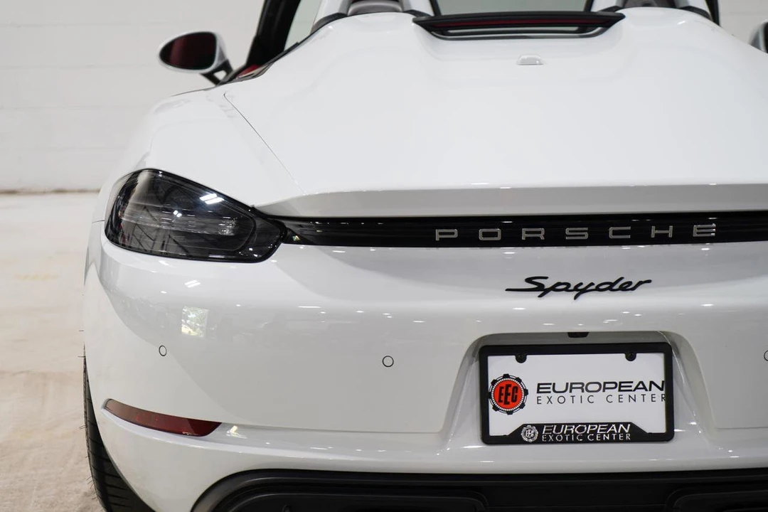 2020 Porsche 718 Boxster Spyder - Image 18 of 21