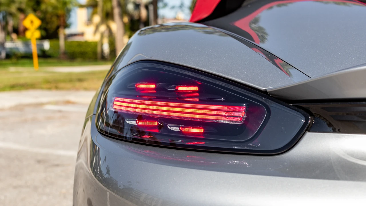 2020 Porsche 718 Boxster Spyder - Image 24 of 31