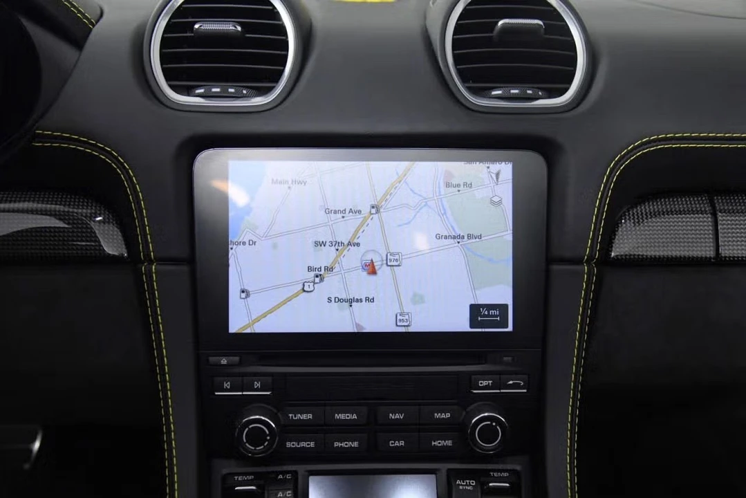 2020 Porsche 718 Boxster Spyder - Image 10 of 23