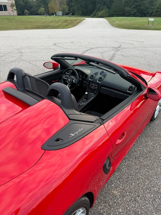 2020 Porsche 718 Boxster Spyder - Image 16 of 21