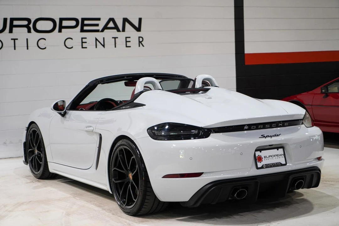 2020 Porsche 718 Boxster Spyder - Image 19 of 21