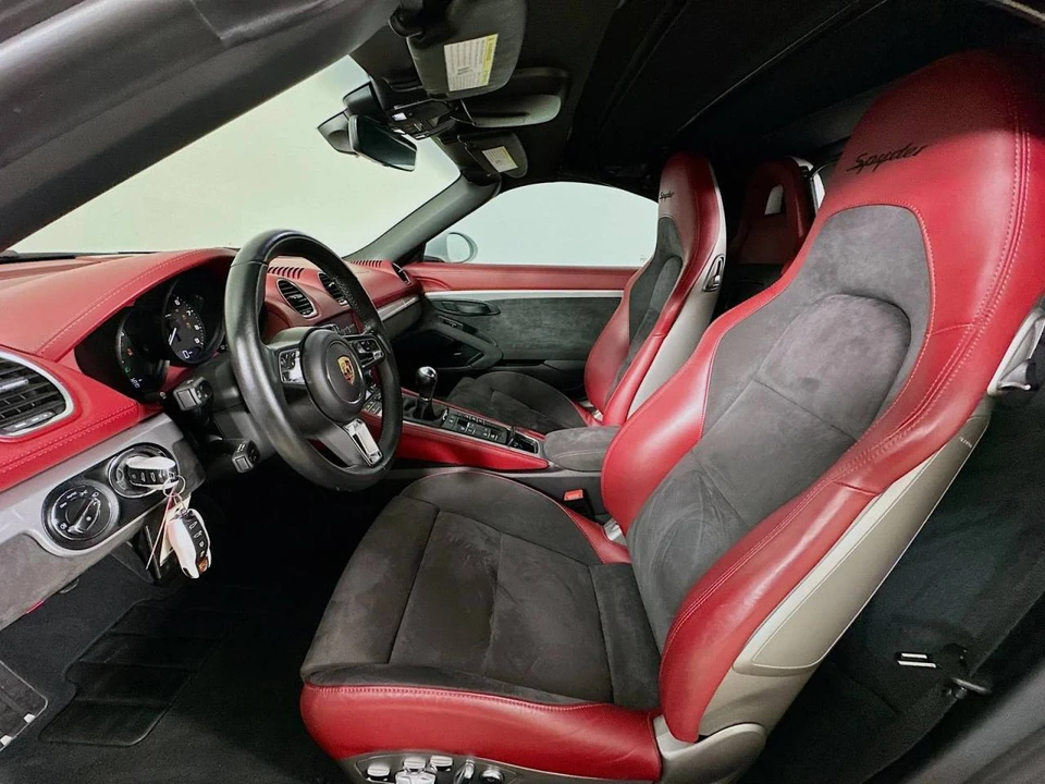 2020 Porsche 718 Boxster Spyder - Image 5 of 5