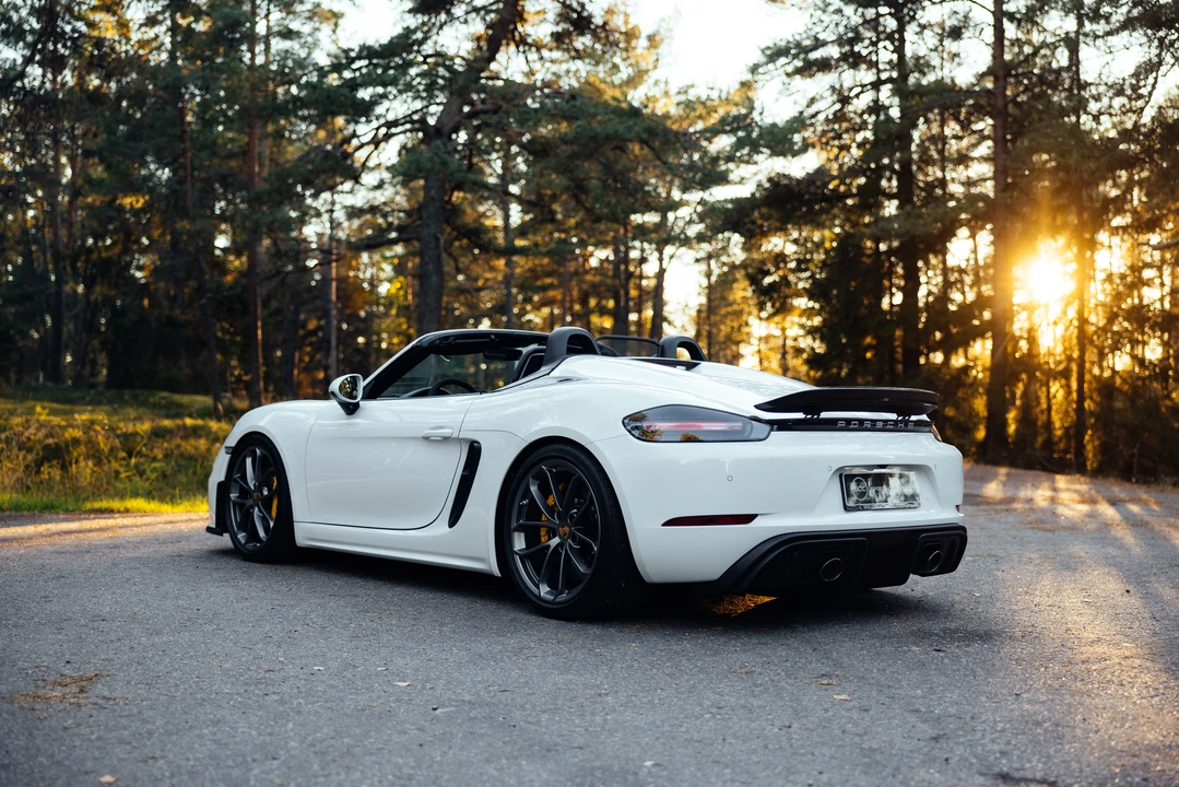 2020 Porsche 718 Boxster Spyder - Image 10 of 31