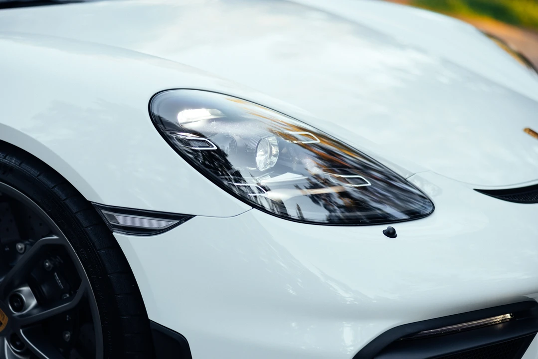 2020 Porsche 718 Boxster Spyder - Image 25 of 31