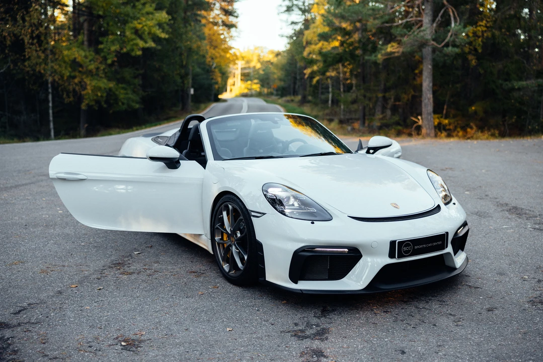 2020 Porsche 718 Boxster Spyder - Image 13 of 31