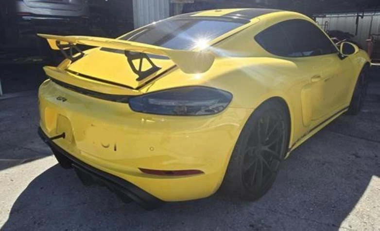 2020 Porsche 718 Cayman GT4 - Image 2 of 21