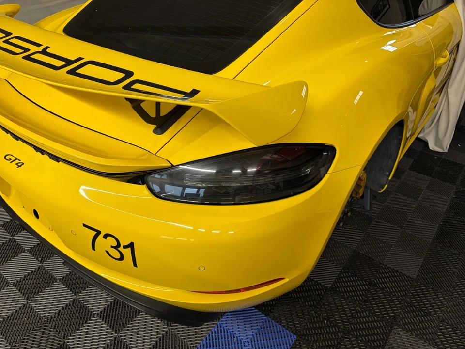 2020 Porsche 718 Cayman GT4 - Image 10 of 21