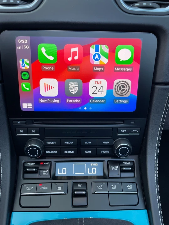 2020 Porsche - Image 28 of 31