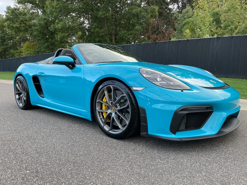 2020 Porsche - Image 8 of 31