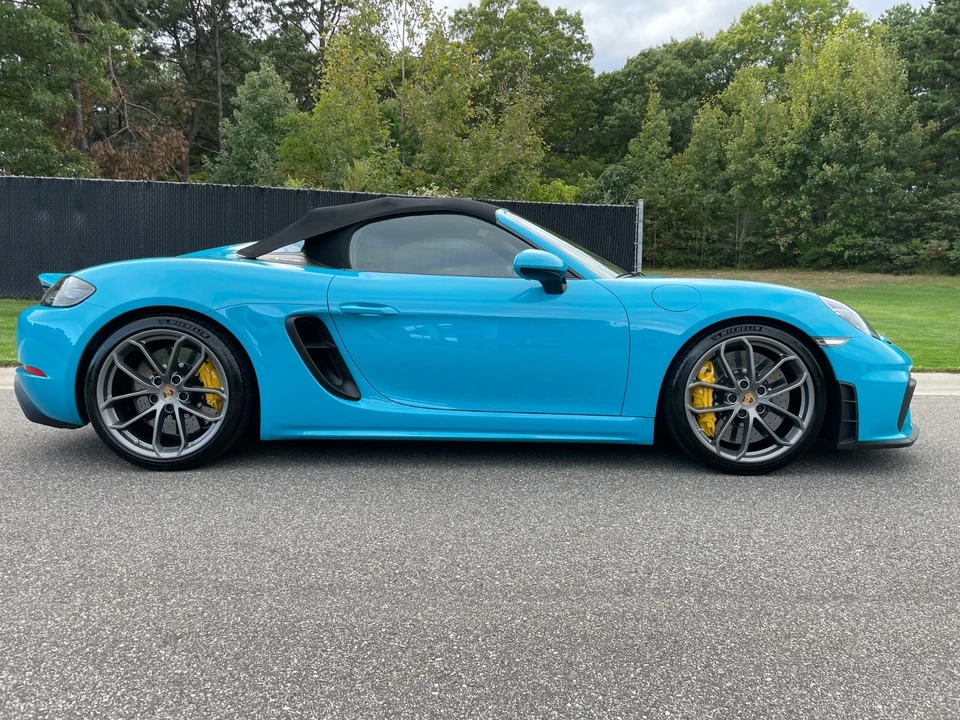 2020 Porsche - Image 14 of 31