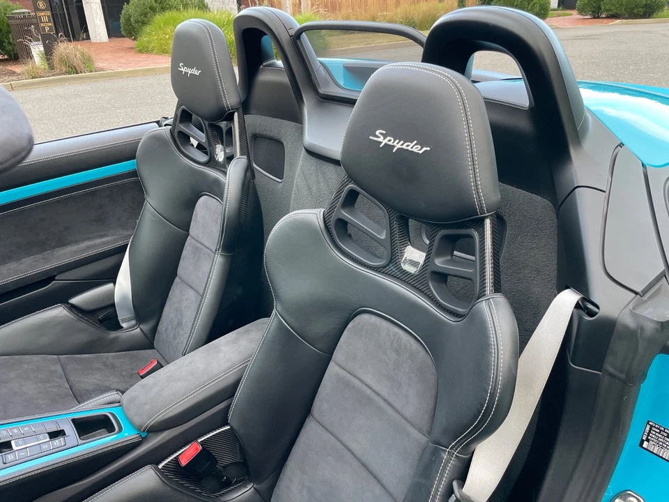 2020 Porsche - Image 21 of 31