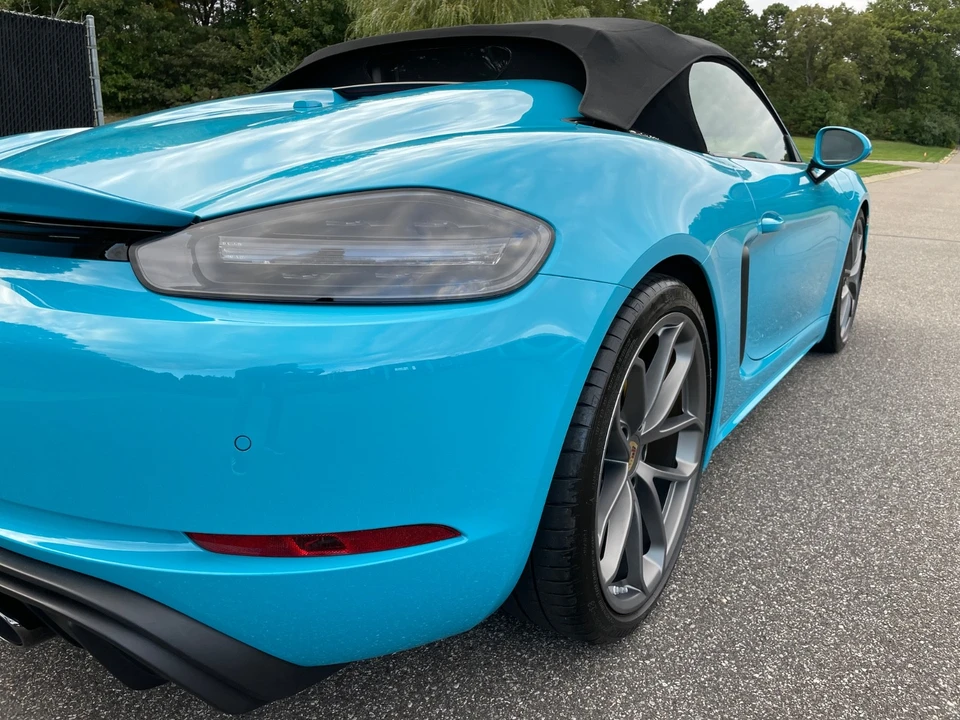 2020 Porsche - Image 18 of 31