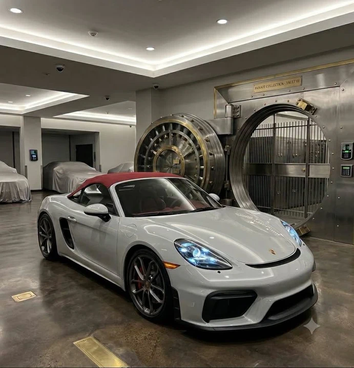 2020 Porsche 718 Boxster Spyder - Image 17 of 17