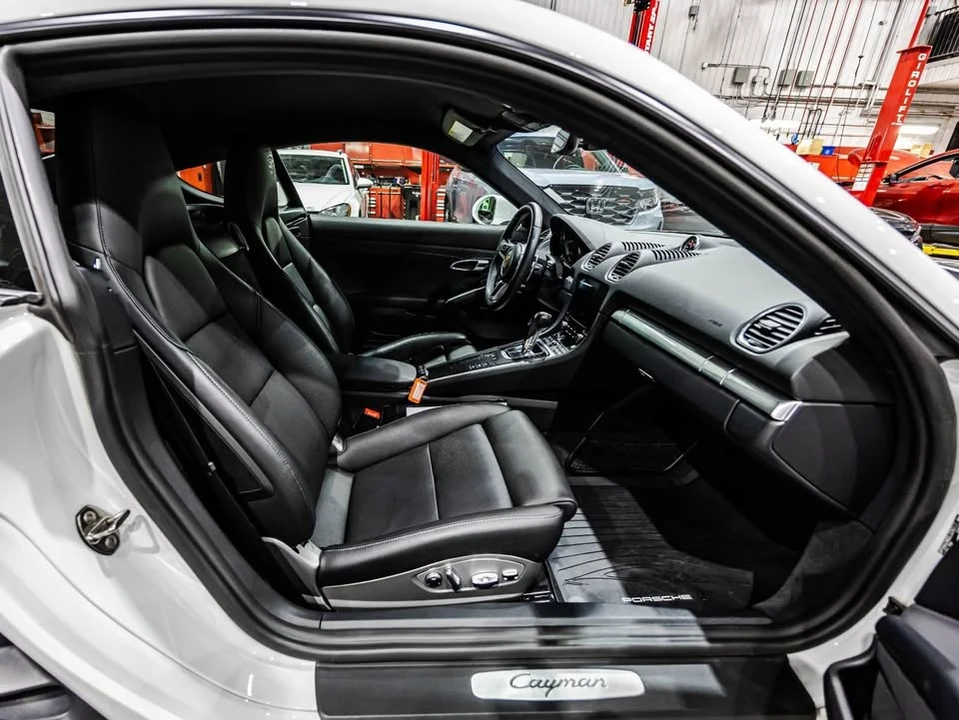 2020 Porsche 718 Cayman - Image 14 of 20