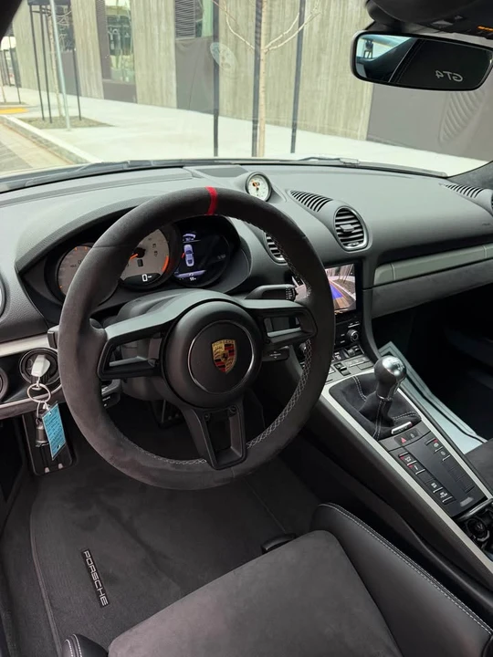 2020 Porsche 718 Cayman - Image 13 of 17