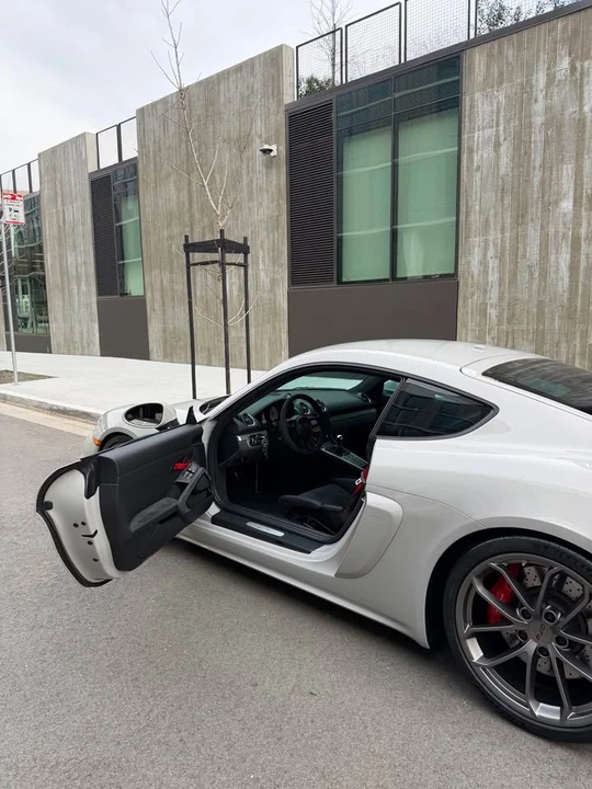 2020 Porsche 718 Cayman - Image 10 of 17