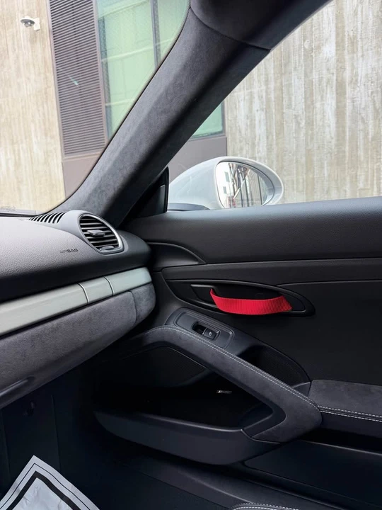 2020 Porsche 718 Cayman - Image 15 of 17