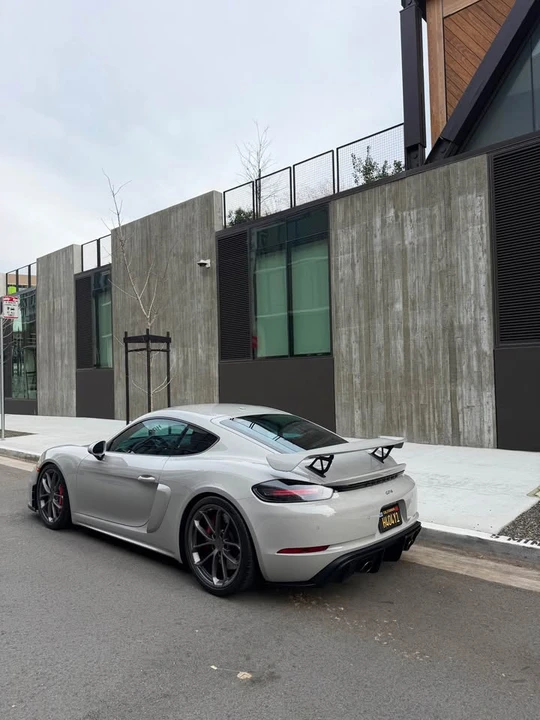 2020 Porsche 718 Cayman - Image 8 of 17