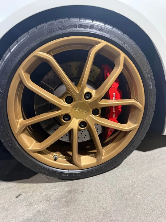 2020 Porsche 718 Cayman GT4 - Image 3 of 3