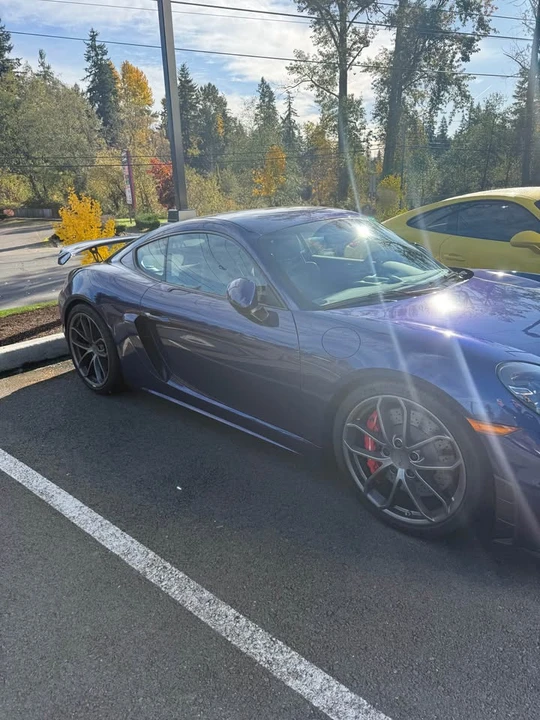 2020 Porsche 718 Cayman GT4 - Image 6 of 12