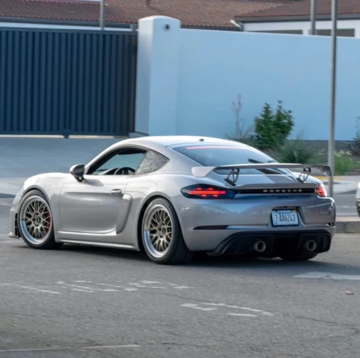 2020 Porsche 718 Cayman GT4 - Image 2 of 15