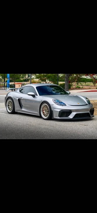 2020 Porsche 718 Cayman GT4 - Image 3 of 15