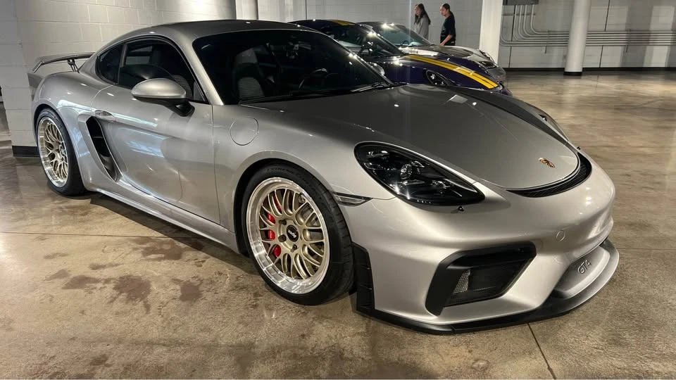 2020 Porsche 718 Cayman GT4 - Image 4 of 15