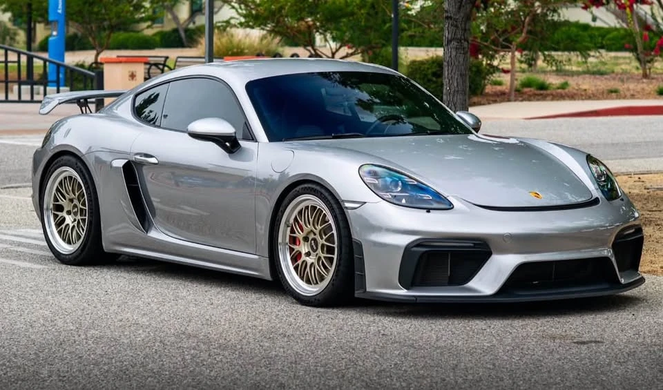 2020 Porsche 718 Cayman GT4 - Image 7 of 15