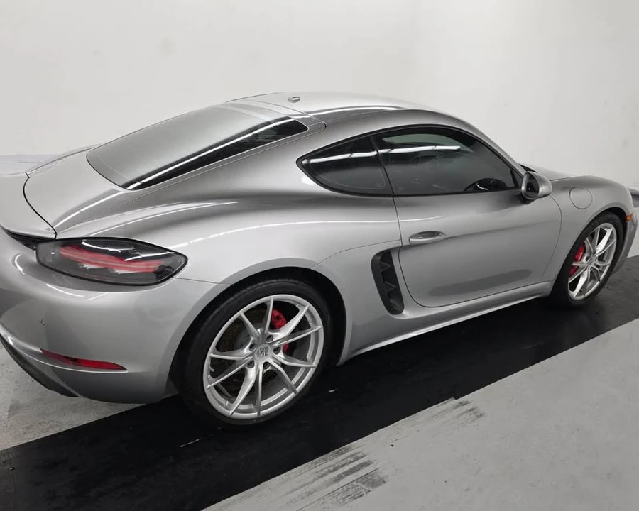 2020 Porsche 718 Cayman S - Image 3 of 10