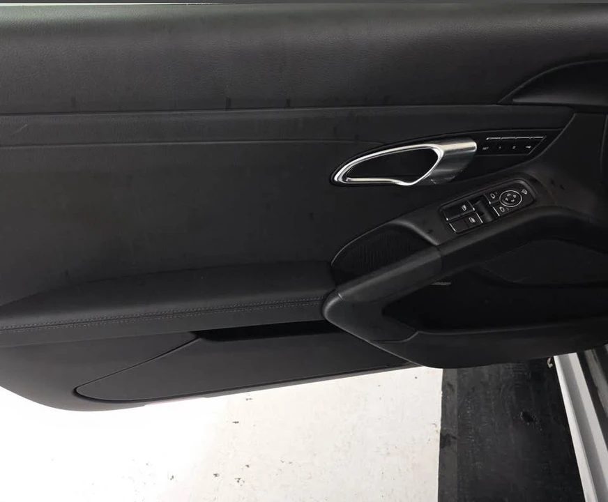 2020 Porsche 718 Cayman S - Image 7 of 10