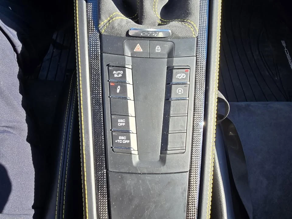 2020 Porsche 718 Cayman - Image 16 of 18