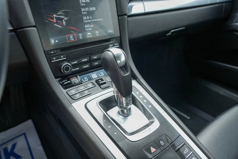 2020 Porsche 718 Cayman - Image 15 of 18