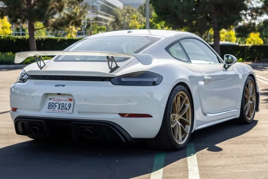 2020 Porsche 718 Cayman GT4 - Image 7 of 19