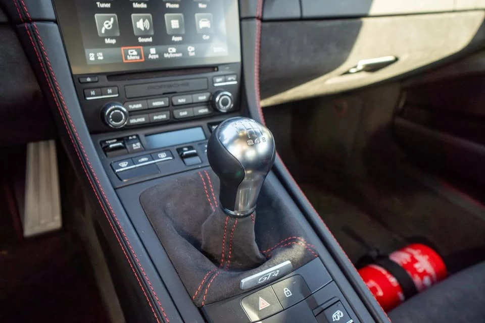 2020 Porsche 718 Cayman GT4 - Image 18 of 19