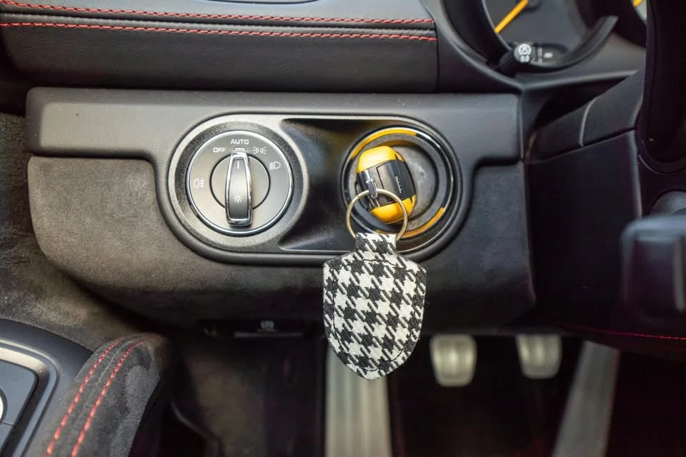 2020 Porsche 718 Cayman GT4 - Image 12 of 19
