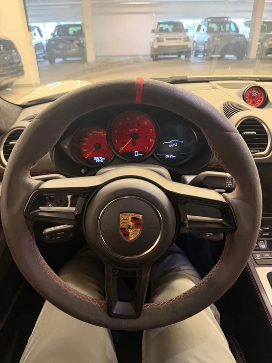2020 Porsche 718 Cayman GT4 - Image 9 of 13