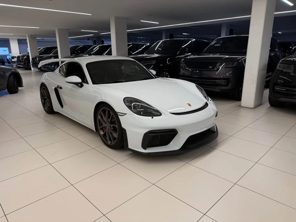 2020 Porsche 718 Cayman GT4 - Image 2 of 13