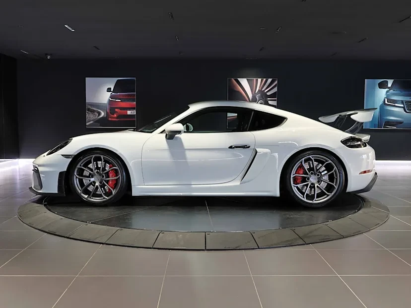 2020 Porsche 718 Cayman GT4 - Image 6 of 20